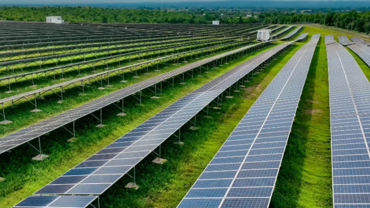 Como o Fixaterra da VERDETEC melhora a performance de usinas solares e reduz impactos ambientais